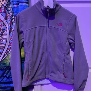 grey north face jacket